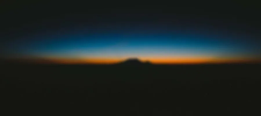 Picsum — blurred variant (blur=5)